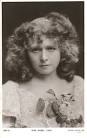 http://www.the-camerino-players.com/britishtheatre/Slides/MabelLove/love6s.jpg