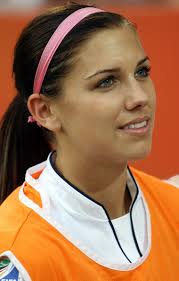 Alex Morgan Show Wallpaper