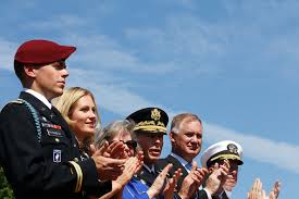 Anne Petraeus Photos - U.S. Military Holds Tribute And Retirement ... - Anne+Petraeus+Military+Holds+Tribute+Retirement+xGu_rWLurTol