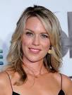Actress Jessica St. Clair arrives at the Las Vegas premiere of "She's Out of ... - Jessica+St+Clair+Shoulder+Length+Hairstyles+I-ZUQoBMlJ-l