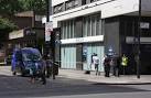 CSI Burwood Place. Police Officers and bank staff discuss a snatch of money - via Daymix