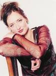 Renate Arends (Soprano) - Short Biography - images?q=tbn:ANd9GcQyTVR_1t7aiKlQdYuJfcIq2EEkVxMaAwBHUBYRgsD7-iQBYuV4fHtjNcY