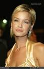 Sigmund Story   6 Ashley Scott