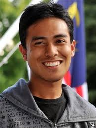 Asyraf derma semula wang bantuan kepada mangsa lain