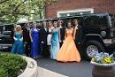 luxury limousine transportation service for proms on prom night