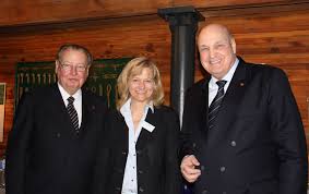 Professor Peter Tamm, Sylvia Canel und Heiko Hermans (Vorstand des IMM) (von links)