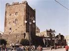 SicilyOnTour.com - Adrano castle