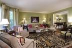 Arranging the living room: choose the colours of the walls ...