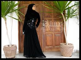 Online Black Abaya With Work On The Waist