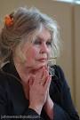 ... músicas de artistas brigitte bardot hoje Brigitte Bardot Beleza eterna - images?q=tbn:ANd9GcR6ahVb6nt-4gg_IhvrtAP8YYH1ul4lfNjbdpDM6CS1PPswHNw36WmuGcM