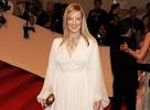 VIDEO: Sarah Burton For Alexander McQueen Wins Designer of the ...