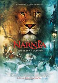 Las Crónicas de Narnia: El León, La Bruja y el Ropero
Espectacular película basada en el clásico literario de C.S. Lewis. La historia narra las aventuras de cuatro hermanos. Que durante la Segunda Guerra Mundial descubren el mundo de Narnia. En este mundo increíble habitado por animales que hablan, duendes, faunos, centauros y gigantes. Verán como la Bruja Blanca ha condenado al invierno eterno. Con la ayuda del león Aslan, el noble soberano, los niños lucharán para vencer el poder que la Bruja ejerce sobre Narnia en una batalla y conseguir así liberarle de la maldición del frío.