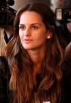 Izabel Goulart no backstage do