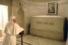 http://saintpetersbasilica.org/Grottoes/Pius%2520XII/Grottoes-Pius%2520XII%2520tomb-Benedict%2520XVI.jpg