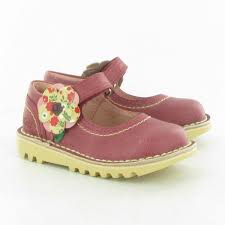 Tas&Sepatu: harga dan model sepatu kickers wanita