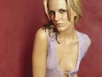 Monet Mazur Picture 1