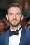 Ermmmmm so Dan Stevens from Downton Abbey got HOT