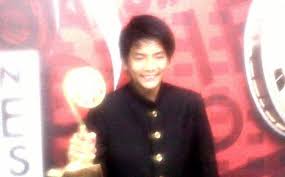 Angga Putra Aktor Anak Terbaik di IMA 2011 - Tribunnews. - Angga-Putra-pemeran-anak-anak-terbaik-Indonesia-Movie-Award-2011