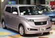 voiture dans un champ