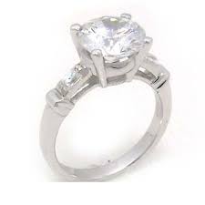  Comment choisir une bague de fiançailles ?