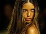 adriana lima sexy topless