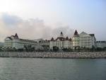 File:Hong Kong Disneyland Hotel.jpg - Wikipedia, the free encyclopedia