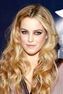 Danielle Riley Keough Photos - SuperiorPics.