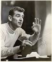 http://emsworth.files.wordpress.com/2008/07/leonard-bernstein-conducting.jpg