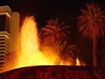 volcano thingie at the mirage - via Daymix