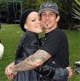 http://jonaselida.blognownow.com/uploads/carey_hart_pic_03.jpg