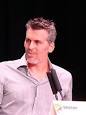 http://upload.wikimedia.org/wikipedia/commons/thumb/d/d0/Oded_Fehr6.jpg/220px-Oded_Fehr6.jpg