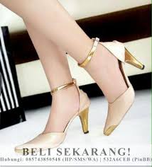 Grosiran Sepatu High Heels Masa Kini Di Halmahera Tengah � Jual ...