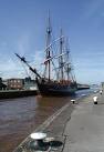 The Hollywood replica of the HMS Bounty passes through the lock at Albert - via Daymix