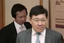 and Raymond Kwok arrive to