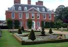 The house contains a fine - via Daymix