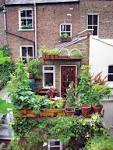 Small-Space Gardening - Organic Gardening - MOTHER EARTH NEWS