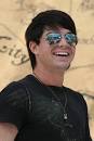 FUCK YEAH ADAM LAMBERT!