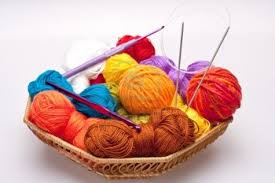 -and-balls-for-knitting-