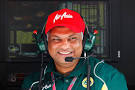 Tony Fernandes Team Lotus Team Principal Tony Fernandes is seen on the ... - Tony+Fernandes+F1+Grand+Prix+Malaysia+Practice+UVDLAfPURIDl