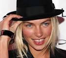 http://trendland.com/wp-content/uploads/2009/08/jess-hart-4.jpg