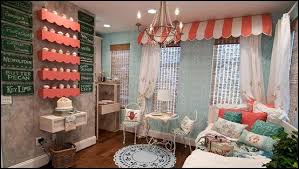 Paris Cafe Themed Bedroom Decorating Ideas, cupcakes bedroom ideas ...