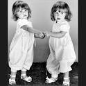 http://cdn2.dailycaller.com/2011/07/olsen_twins.jpg