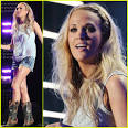 Carrie Underwood Builds Paradise City Carrie Underwood   Just