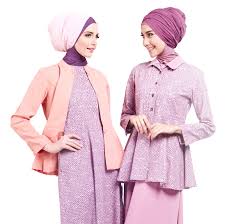 Trend Busana Muslim 2014 Mengangkat Tema Simple dan Feminin