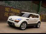 voiture dans un champ