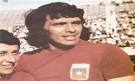a Elías Figueroa en uno de