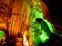 ถ้ำผ้าม่าน