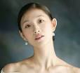 지에 세미누드 사진 올라와.