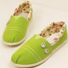 Flat Shoes �?� FashionTheBox on Pinterest | Flat Shoes, Slip On and ...