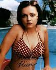 http://uknet.com/gallery2/d/12843-2/christina_ricci2.jpg